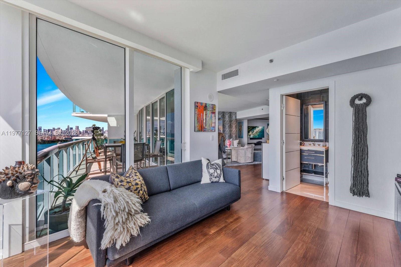 Murano at Portofino 1503