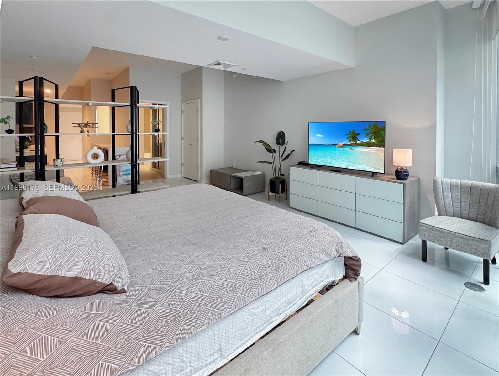 851 NE 1st Ave # 302