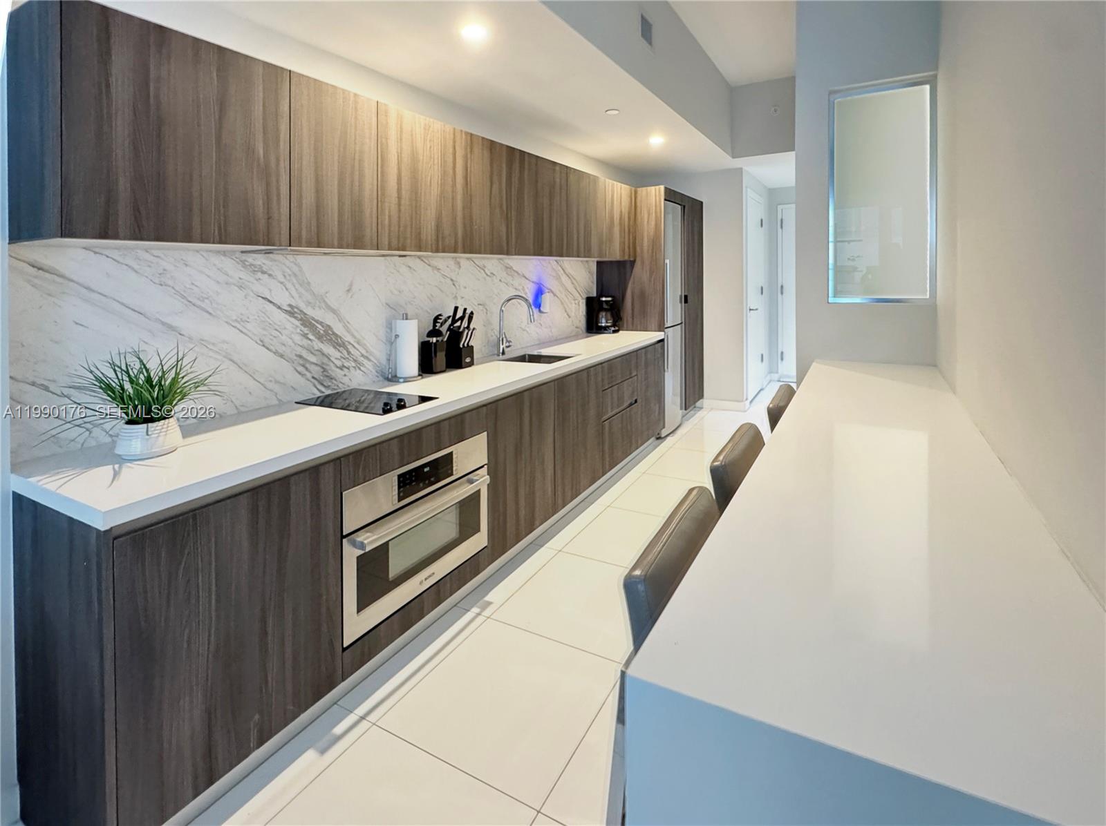 851 NE 1st Ave # 302