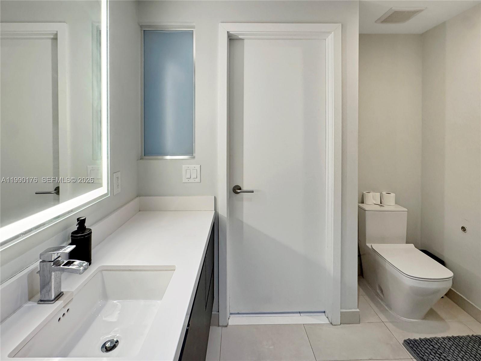 851 NE 1st Ave # 302