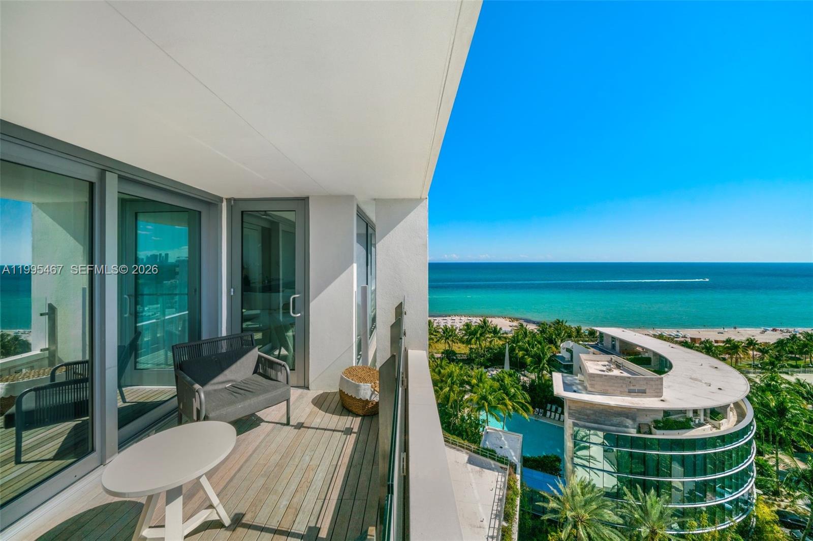 2901 Collins Ave # 1204
