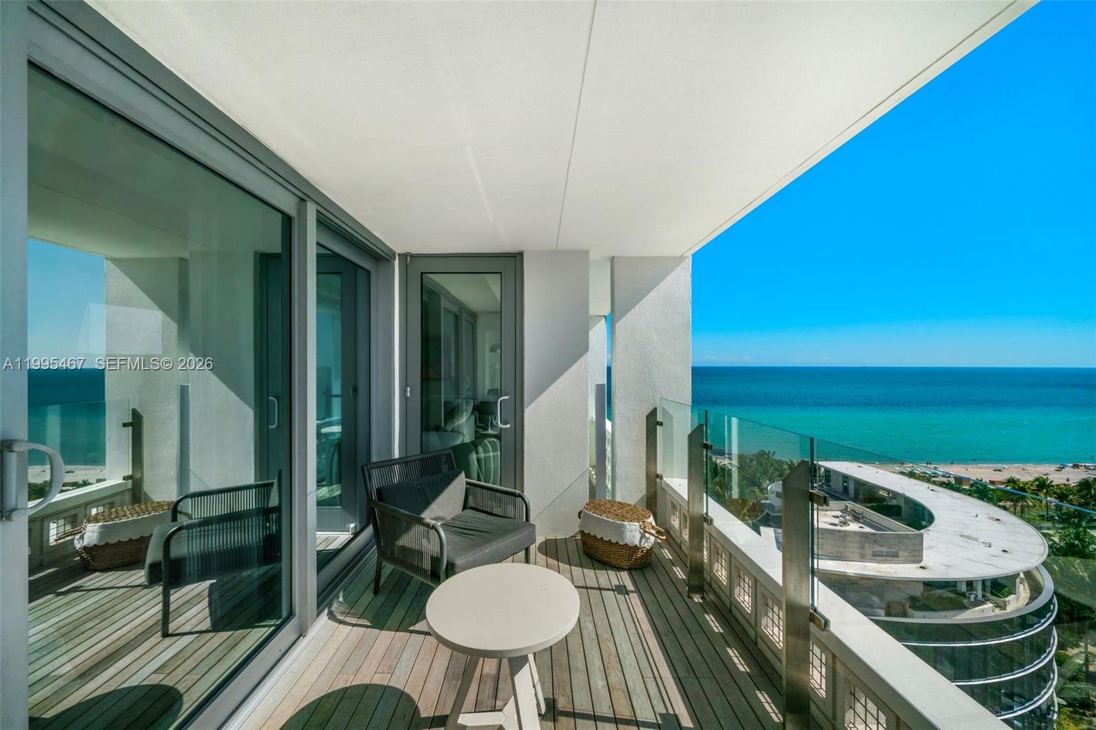 2901 Collins Ave # 1204