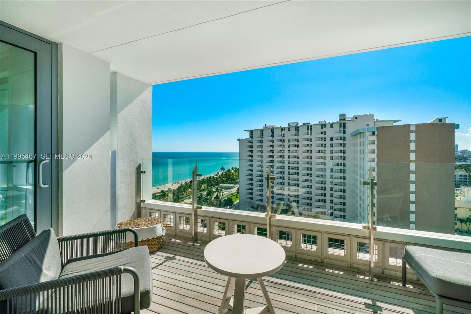 2901 Collins Ave # 1204