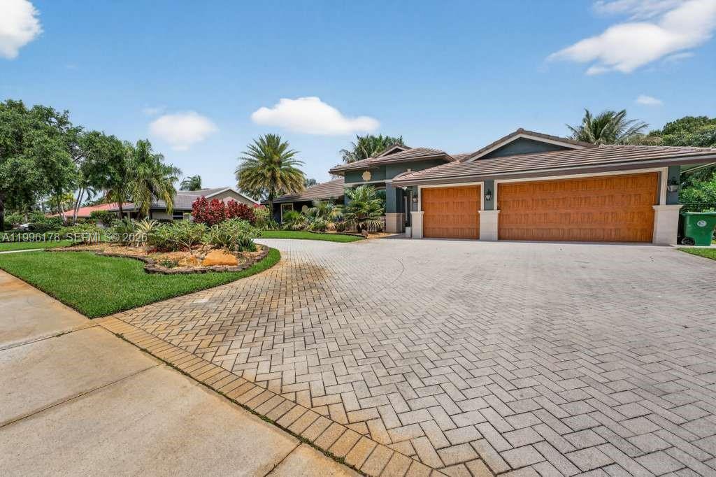 4120 SW 106th Ter