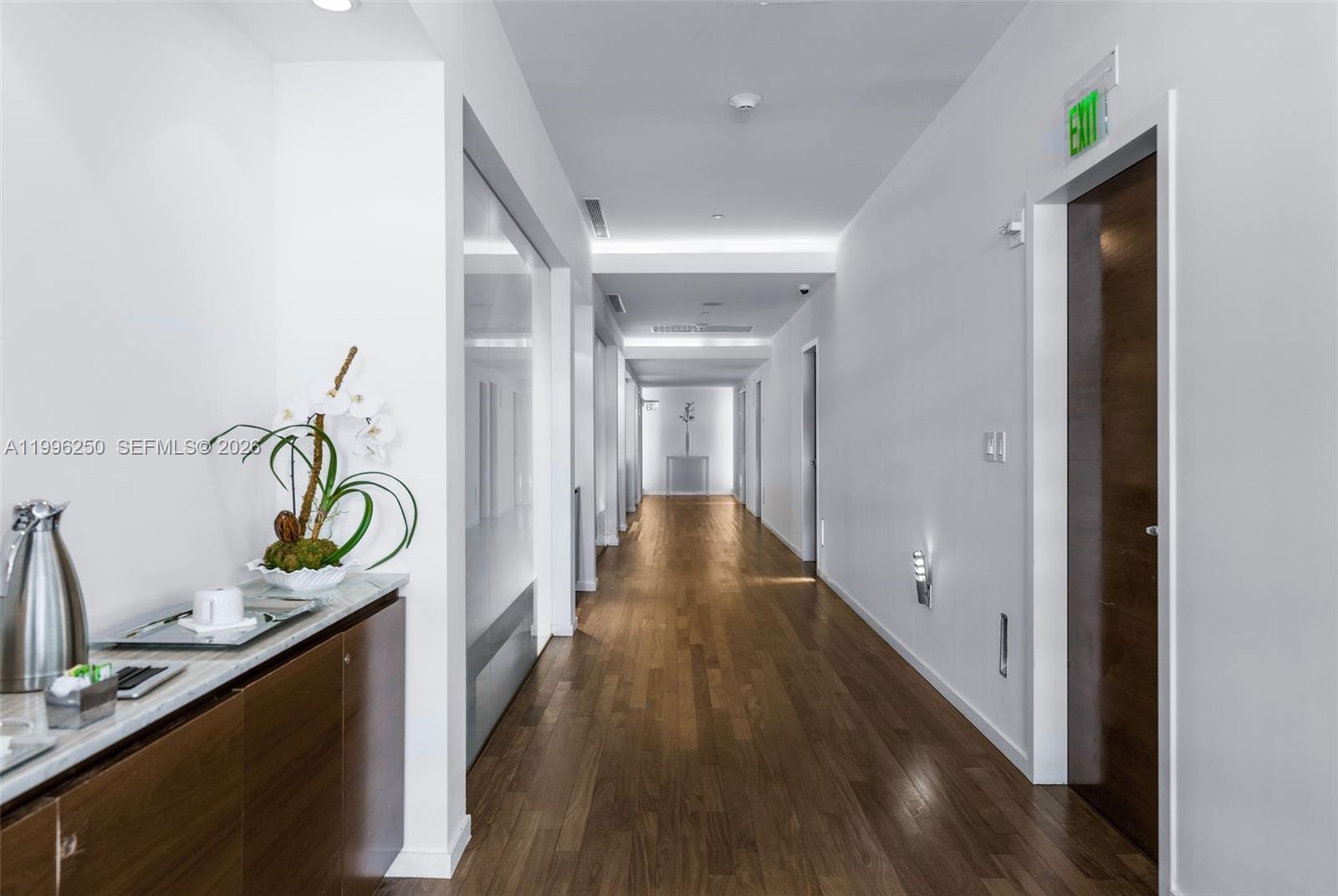 1040 Biscayne Blvd # 3304