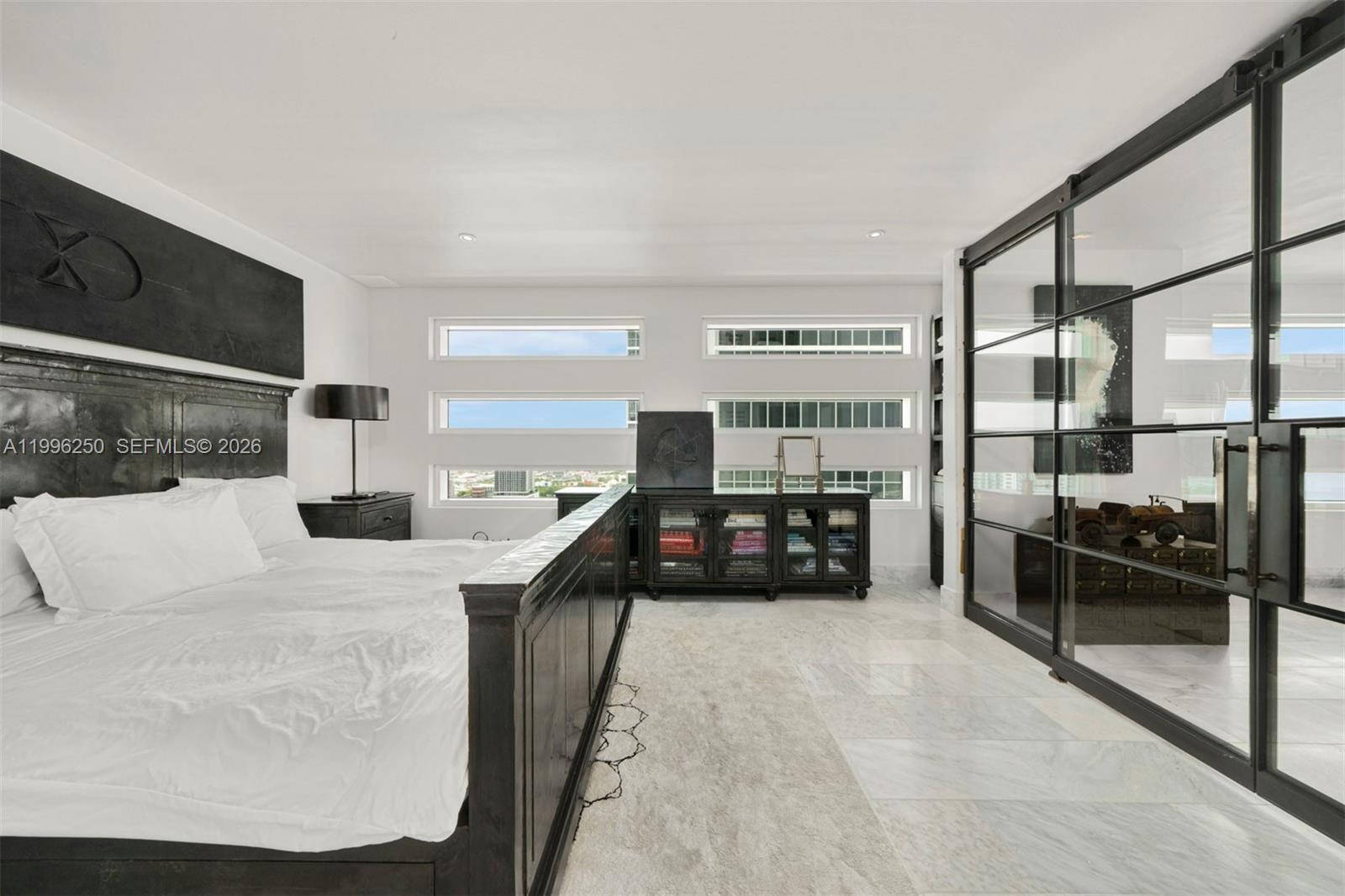 1040 Biscayne Blvd # 3304