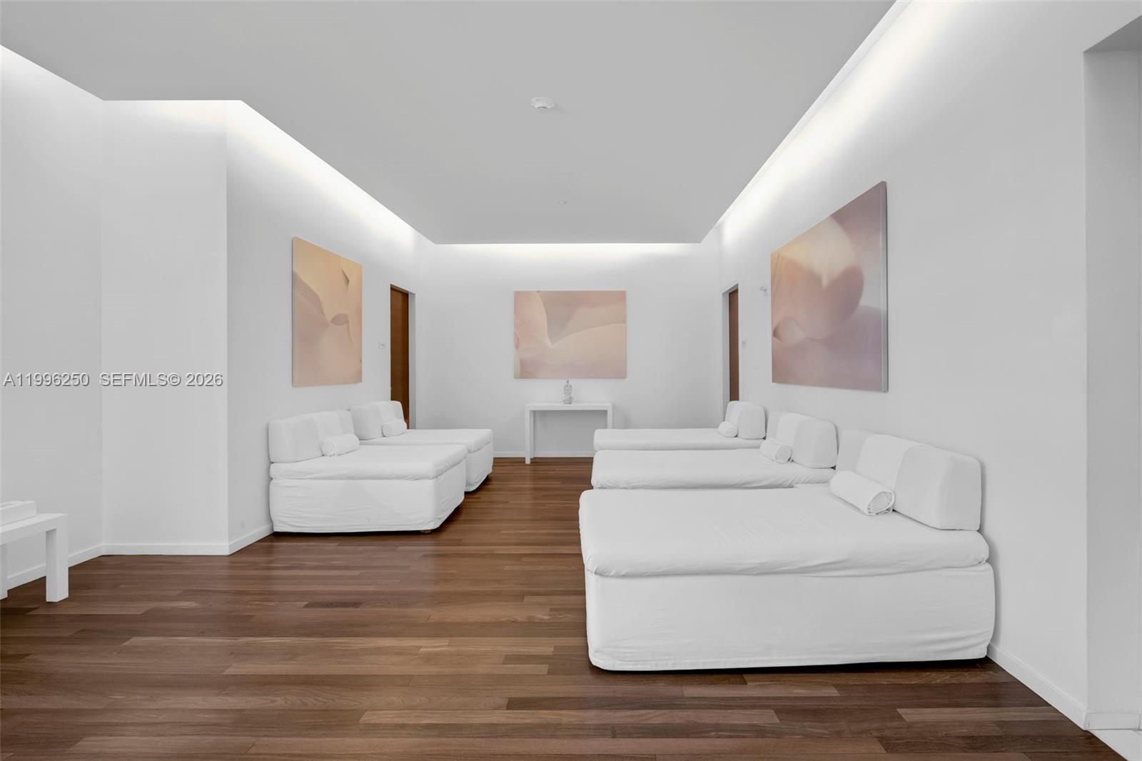 1040 Biscayne Blvd # 3304