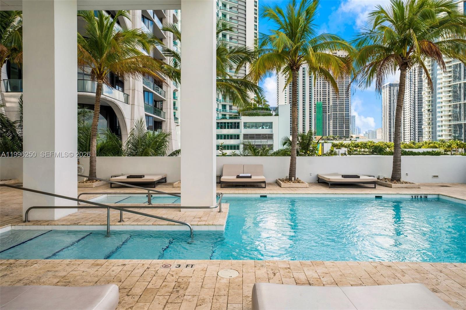 1040 Biscayne Blvd # 3304