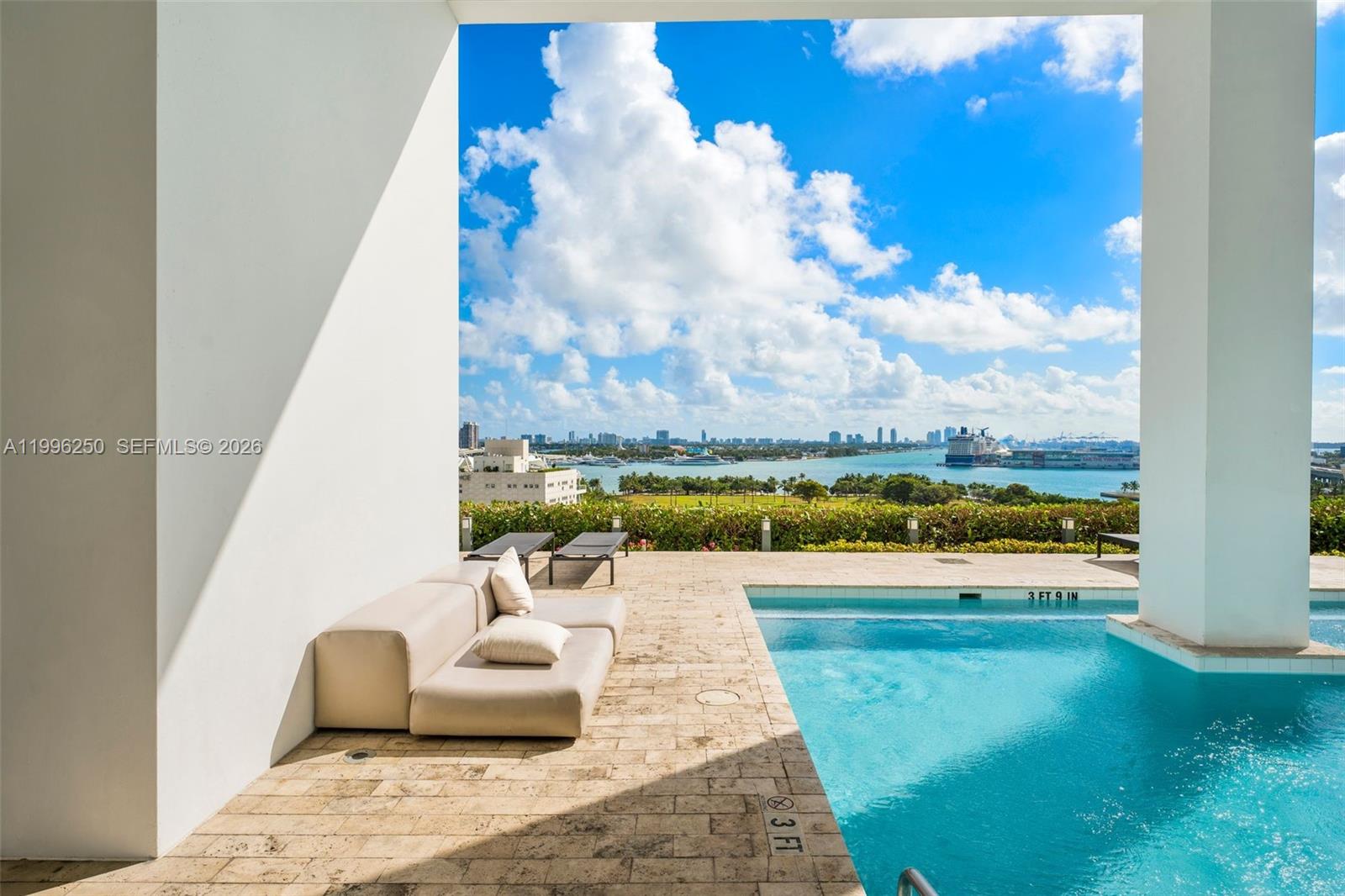 1040 Biscayne Blvd # 3304