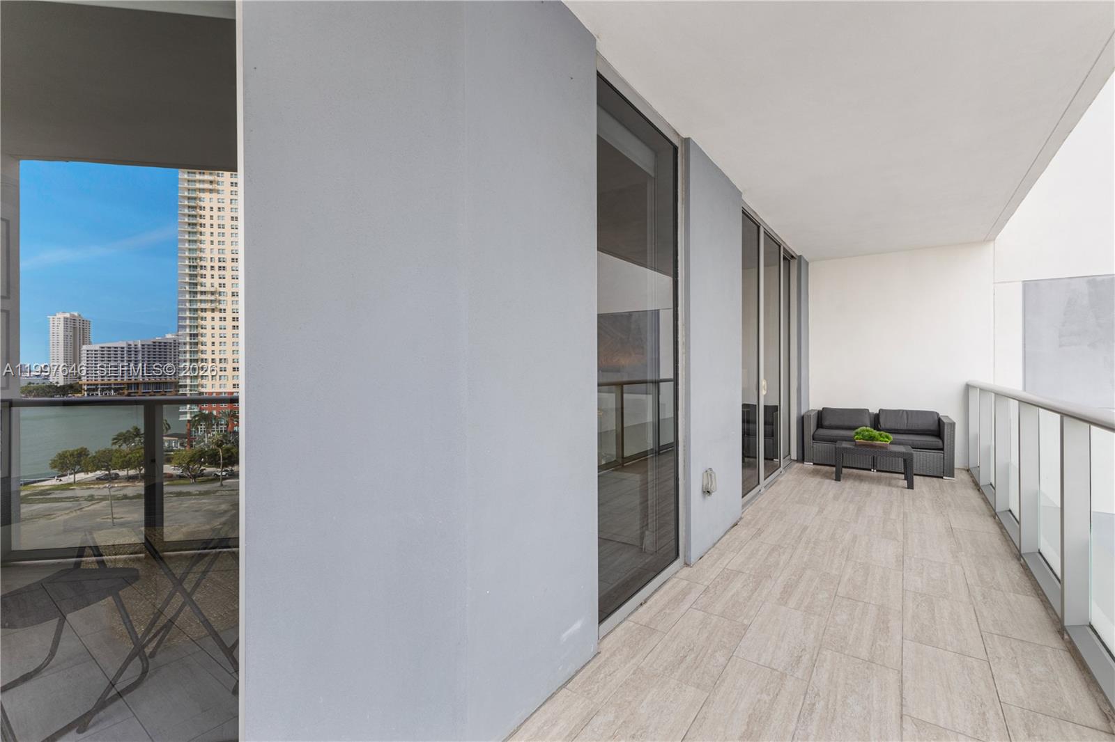1300 Brickell Bay Dr # 1010