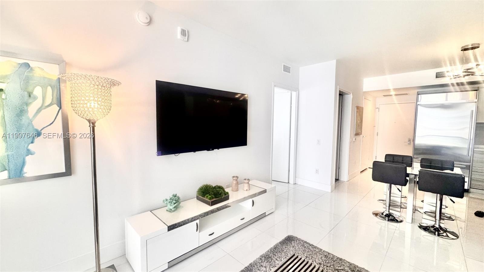 1300 Brickell Bay Dr # 1010