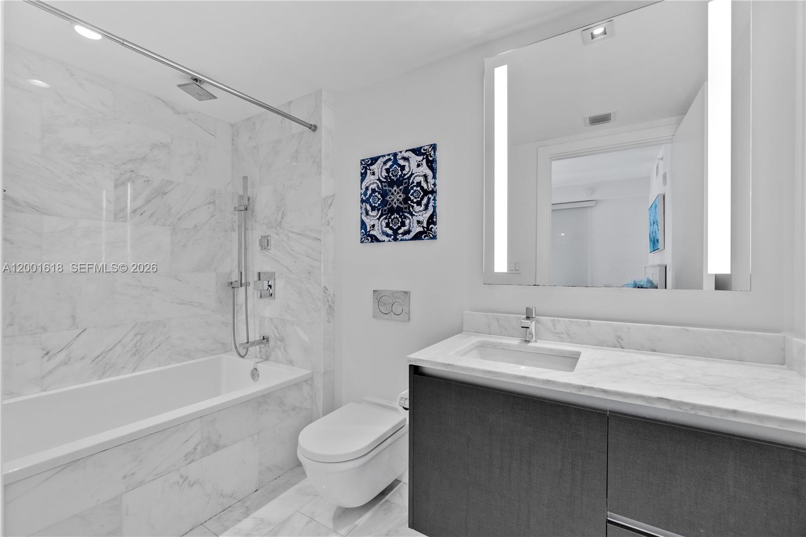 1451 Brickell Ave # 1004