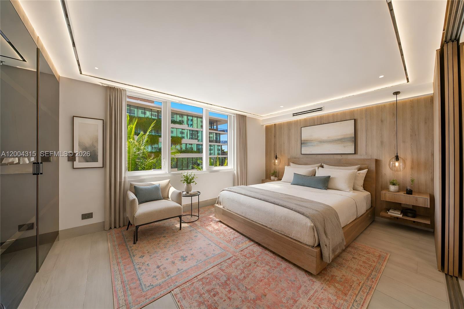 2301 Collins Ave # 432