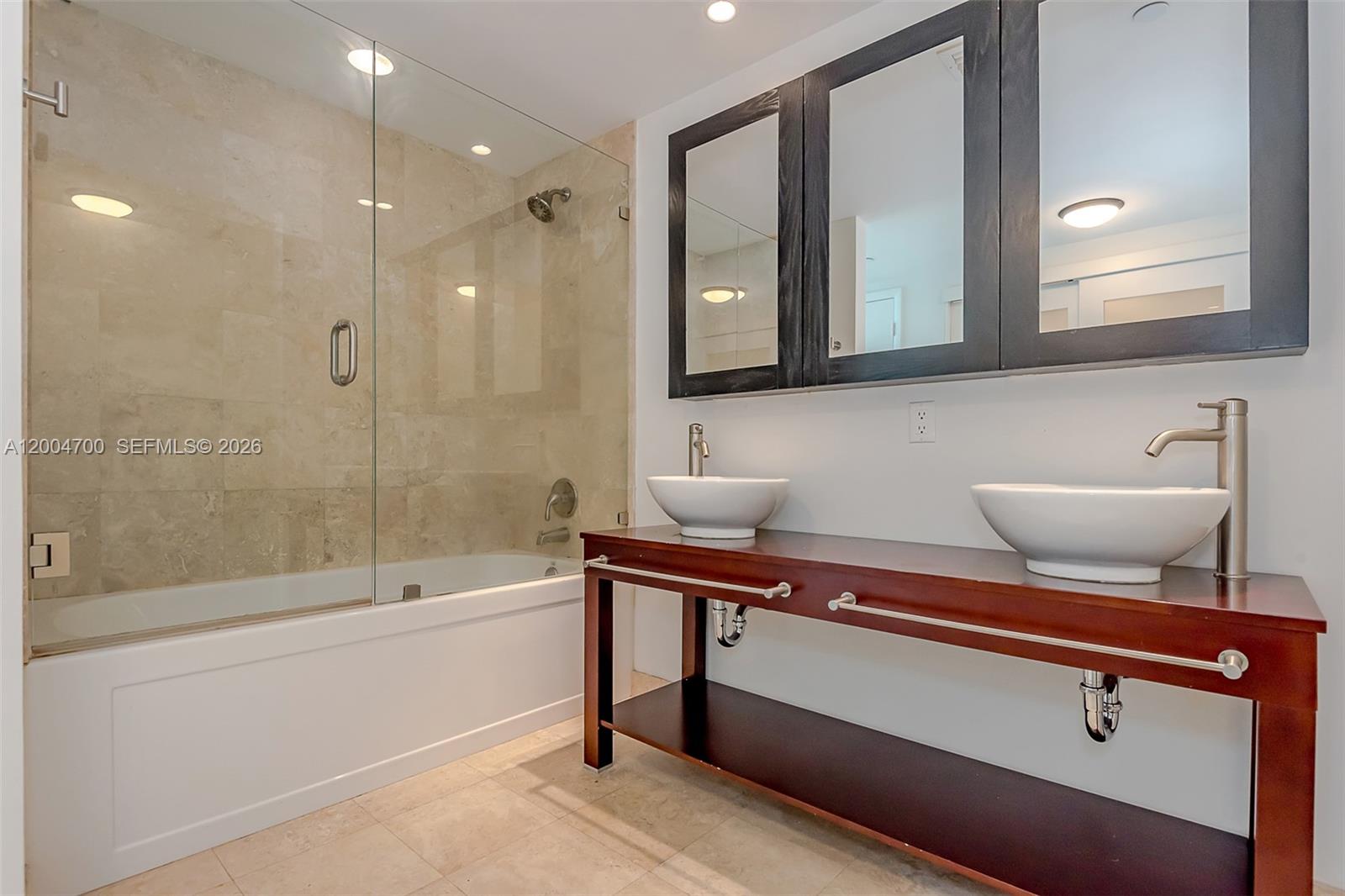 350 S Miami Ave Unit: 2702