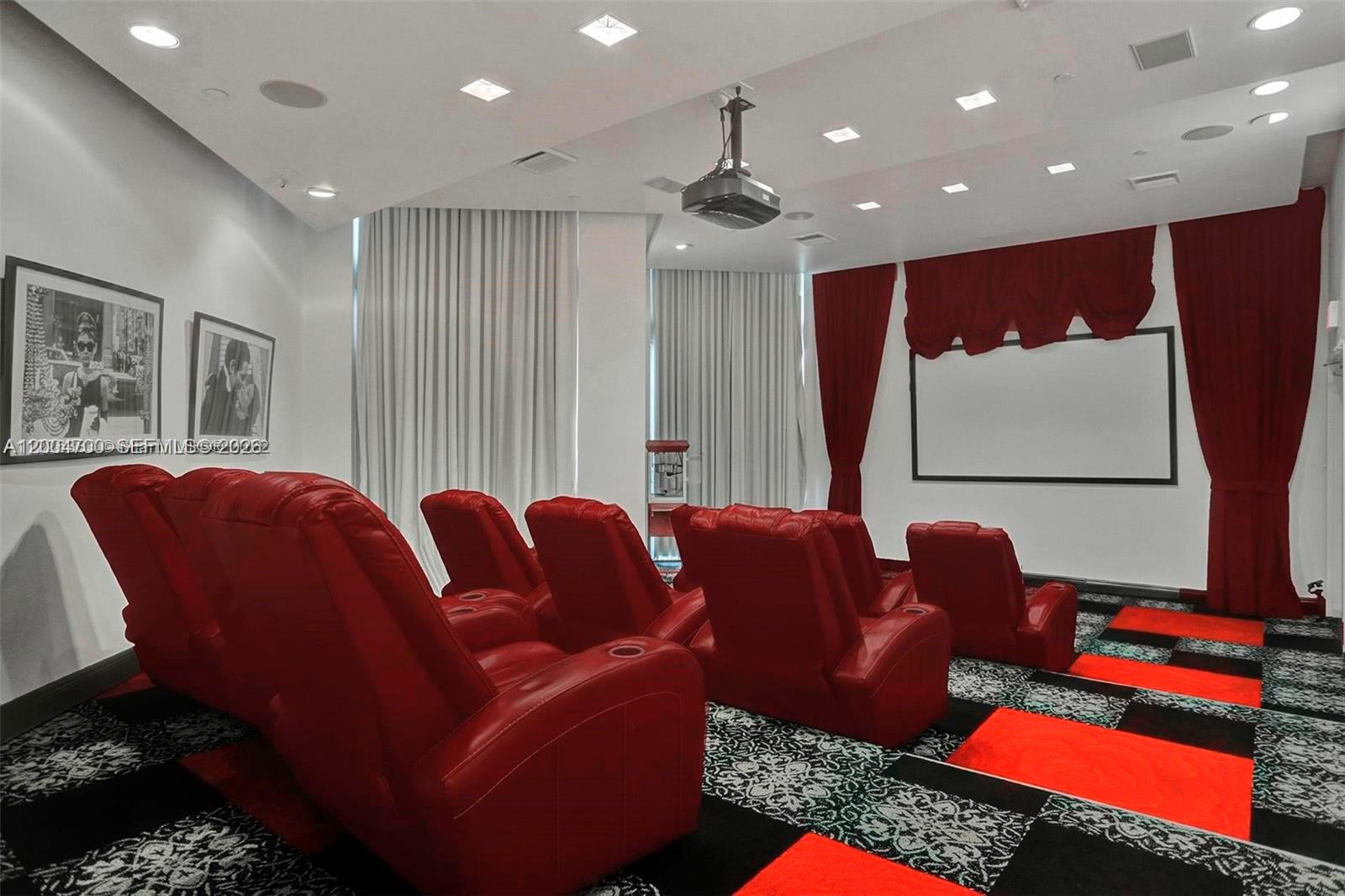 350 S Miami Ave Unit: 2702