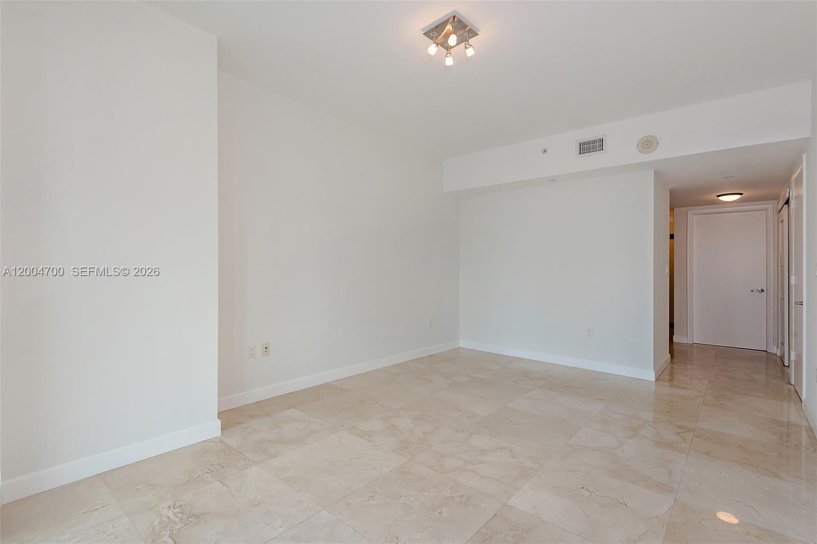 350 S Miami Ave Unit: 2702