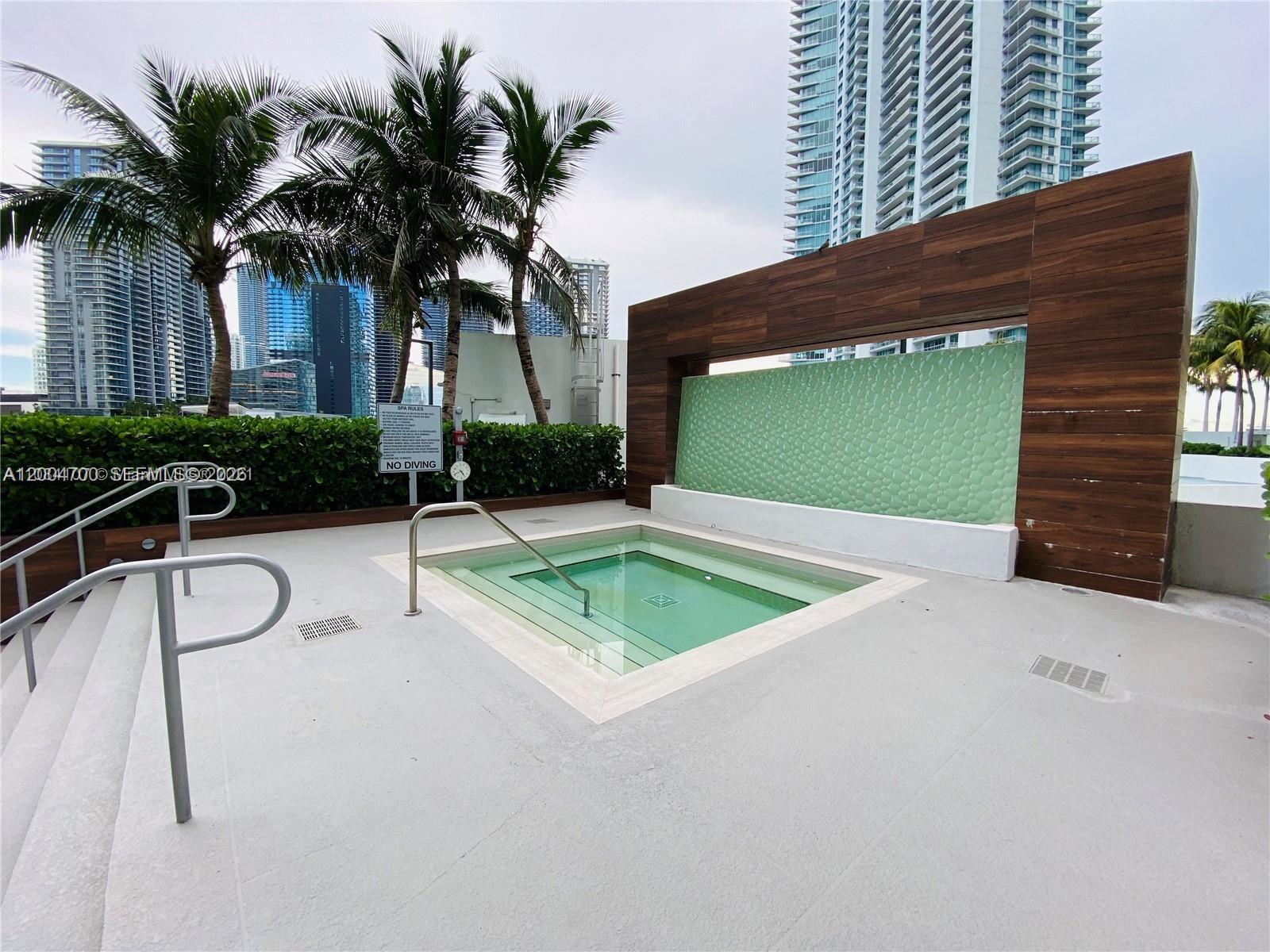 350 S Miami Ave Unit: 2702