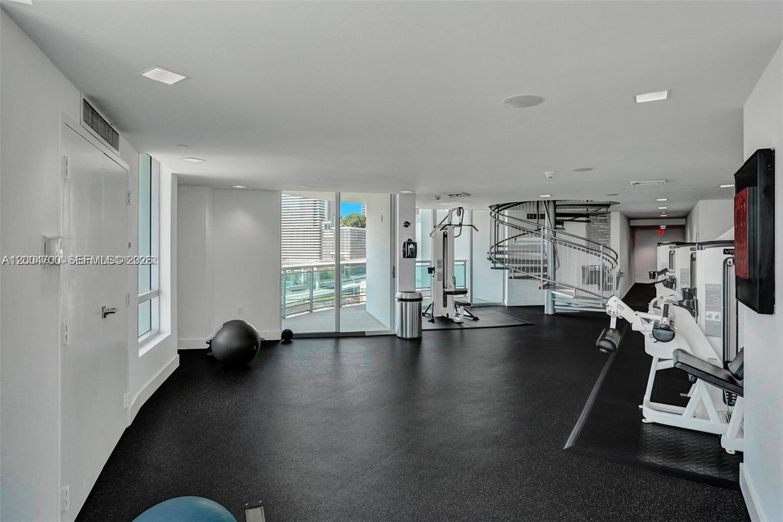 350 S Miami Ave Unit: 2702