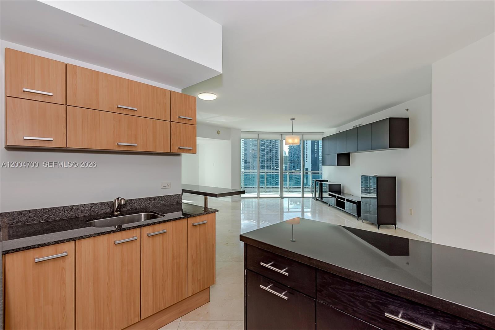 350 S Miami Ave Unit: 2702