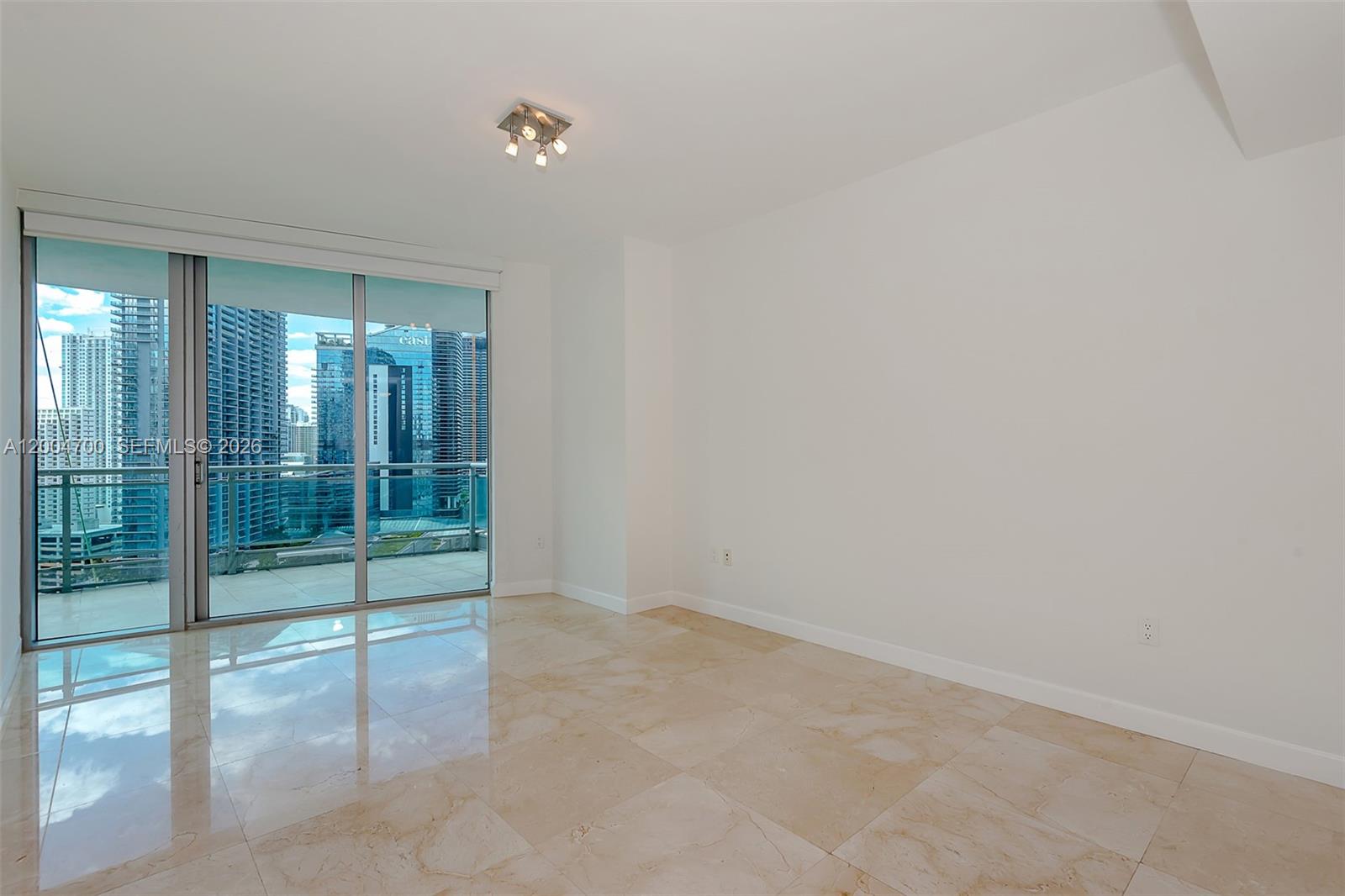 350 S Miami Ave Unit: 2702