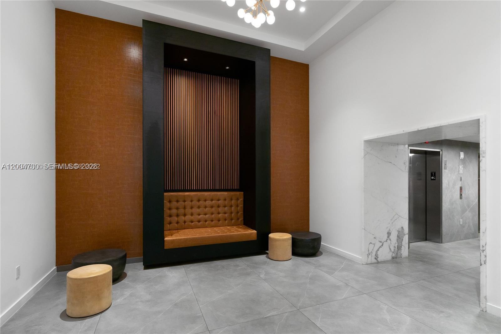 350 S Miami Ave Unit: 2702