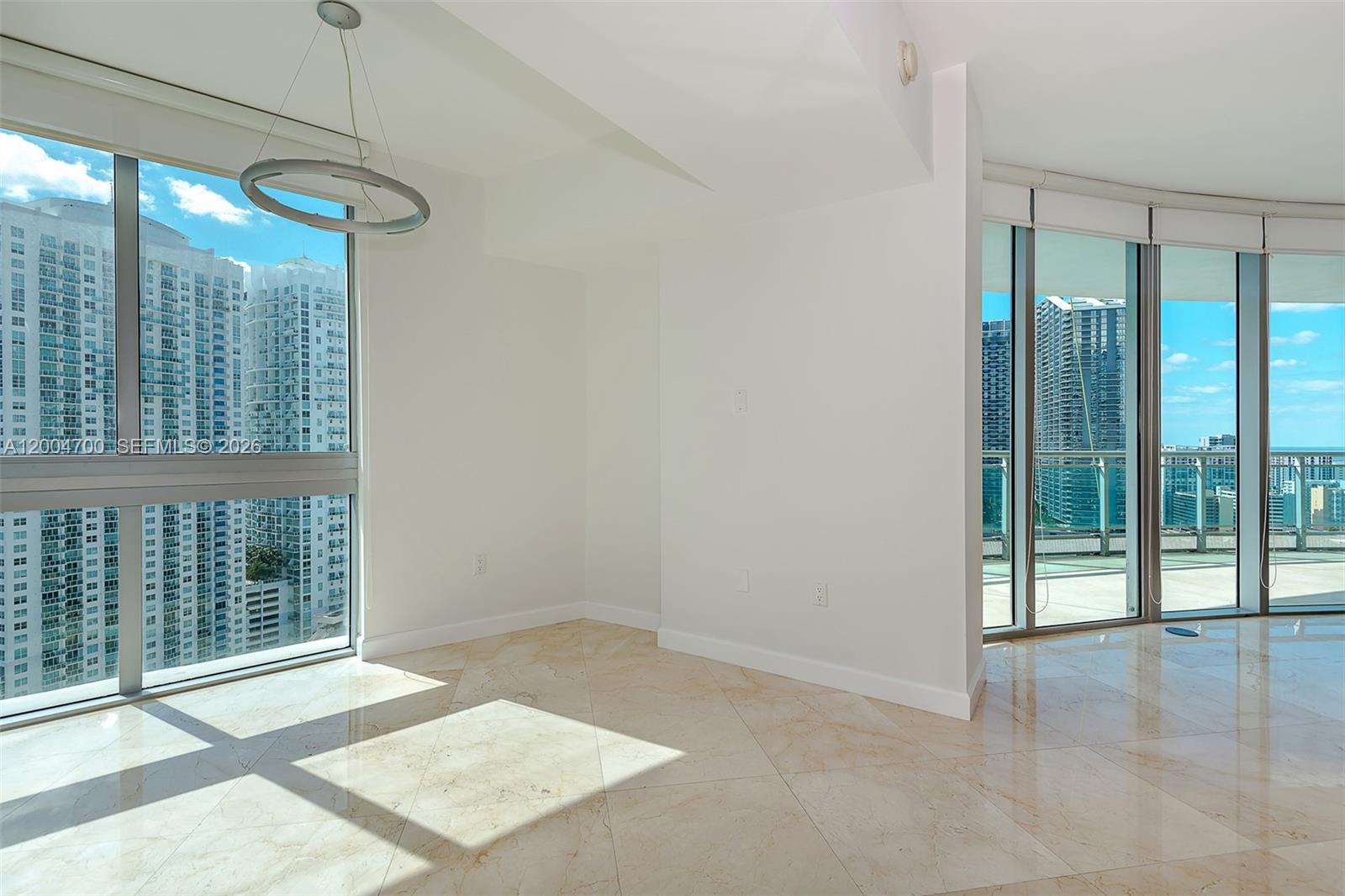 350 S Miami Ave Unit: 2702