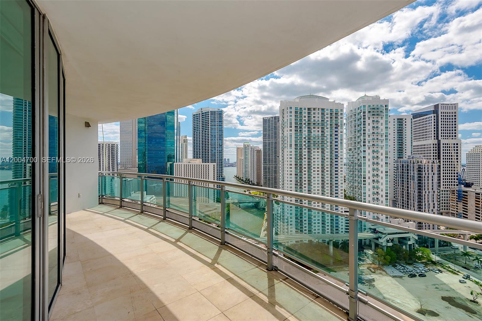 350 S Miami Ave Unit: 2702