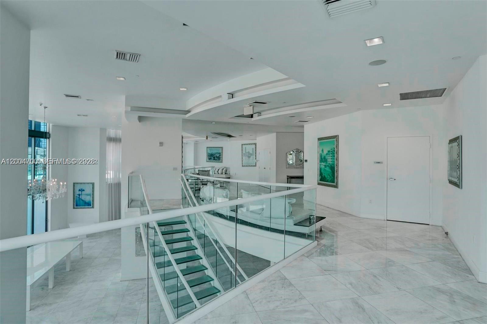 350 S Miami Ave Unit: 2702