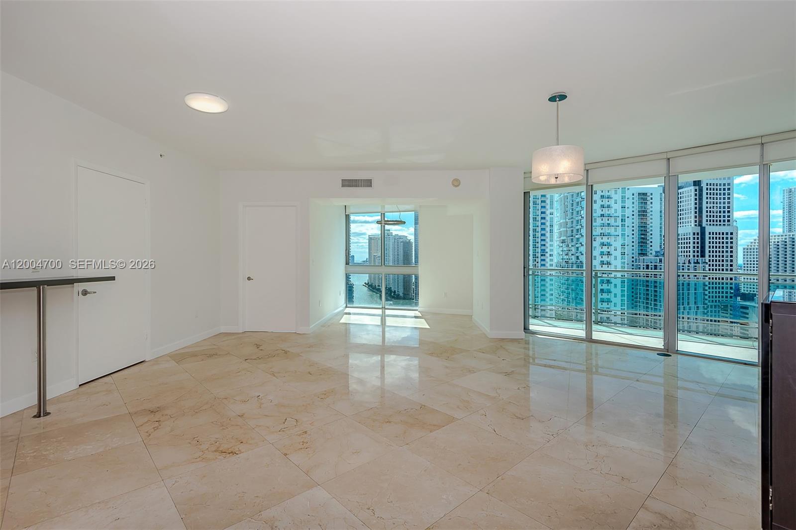 350 S Miami Ave Unit: 2702