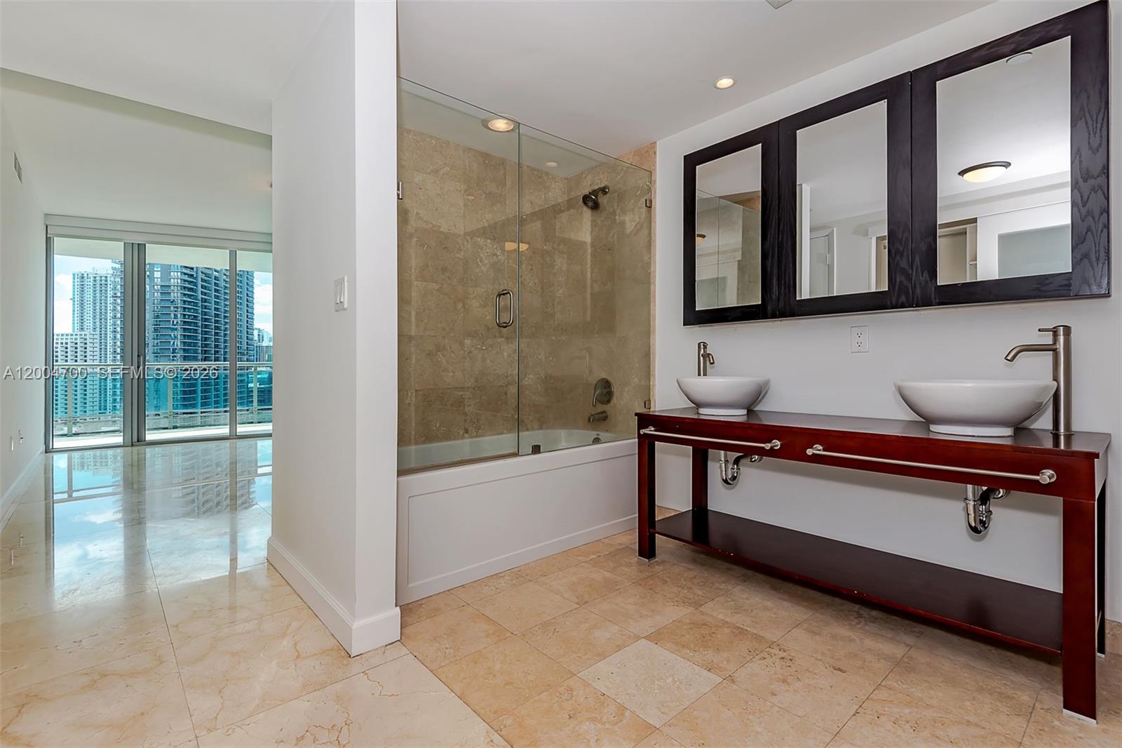 350 S Miami Ave Unit: 2702