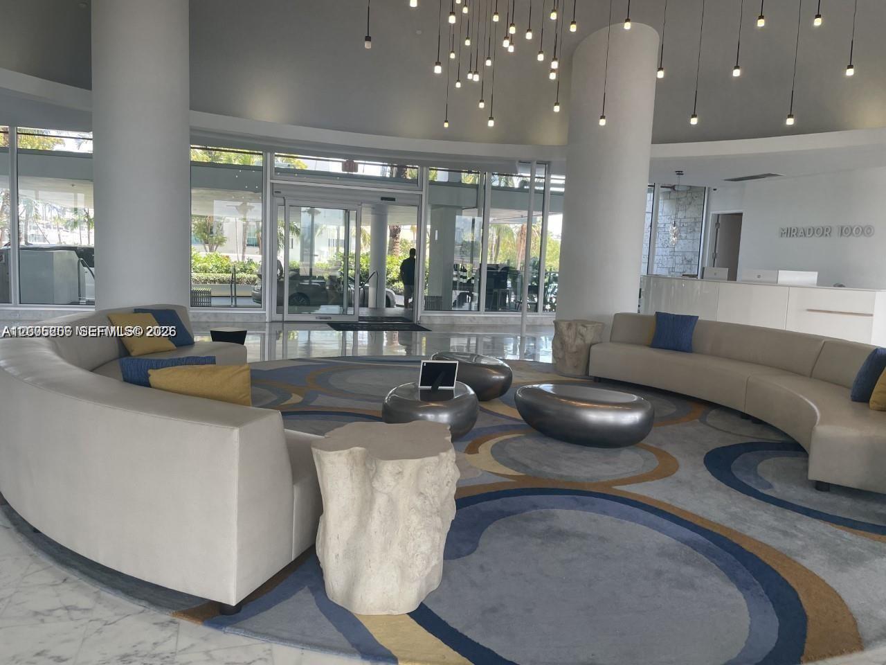 1000 West Ave # 405