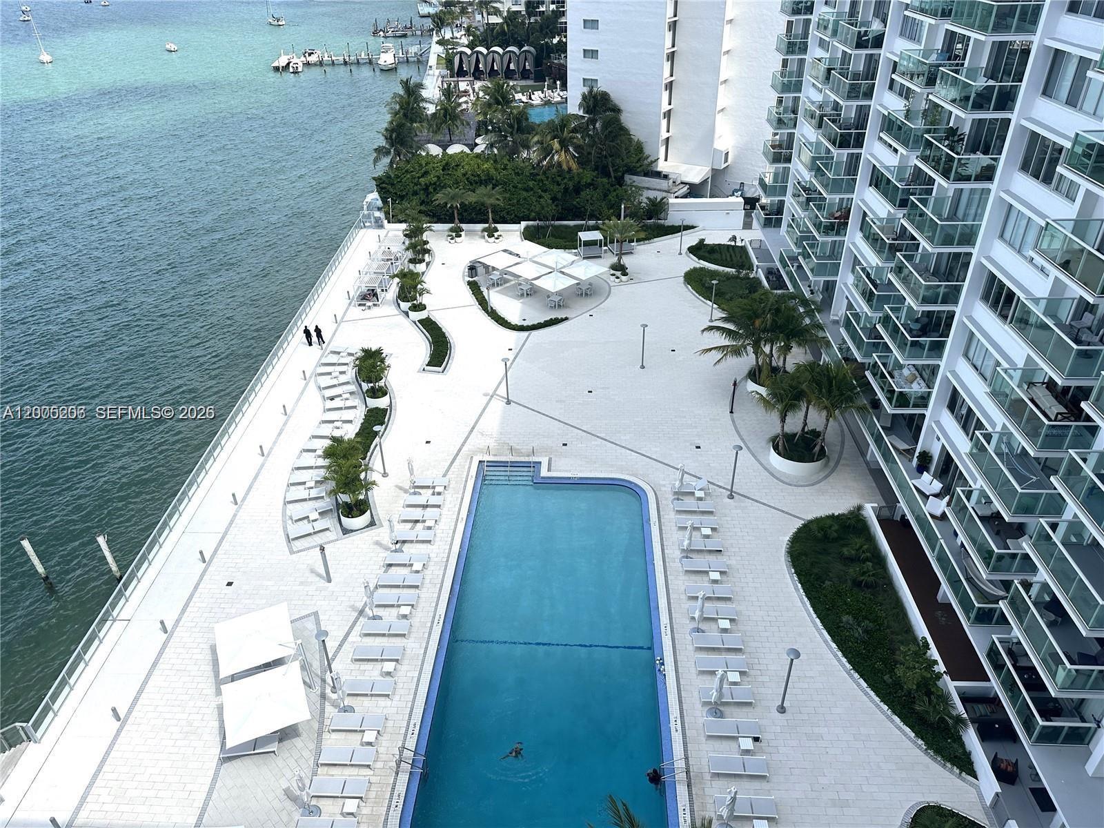 1000 West Ave # 405