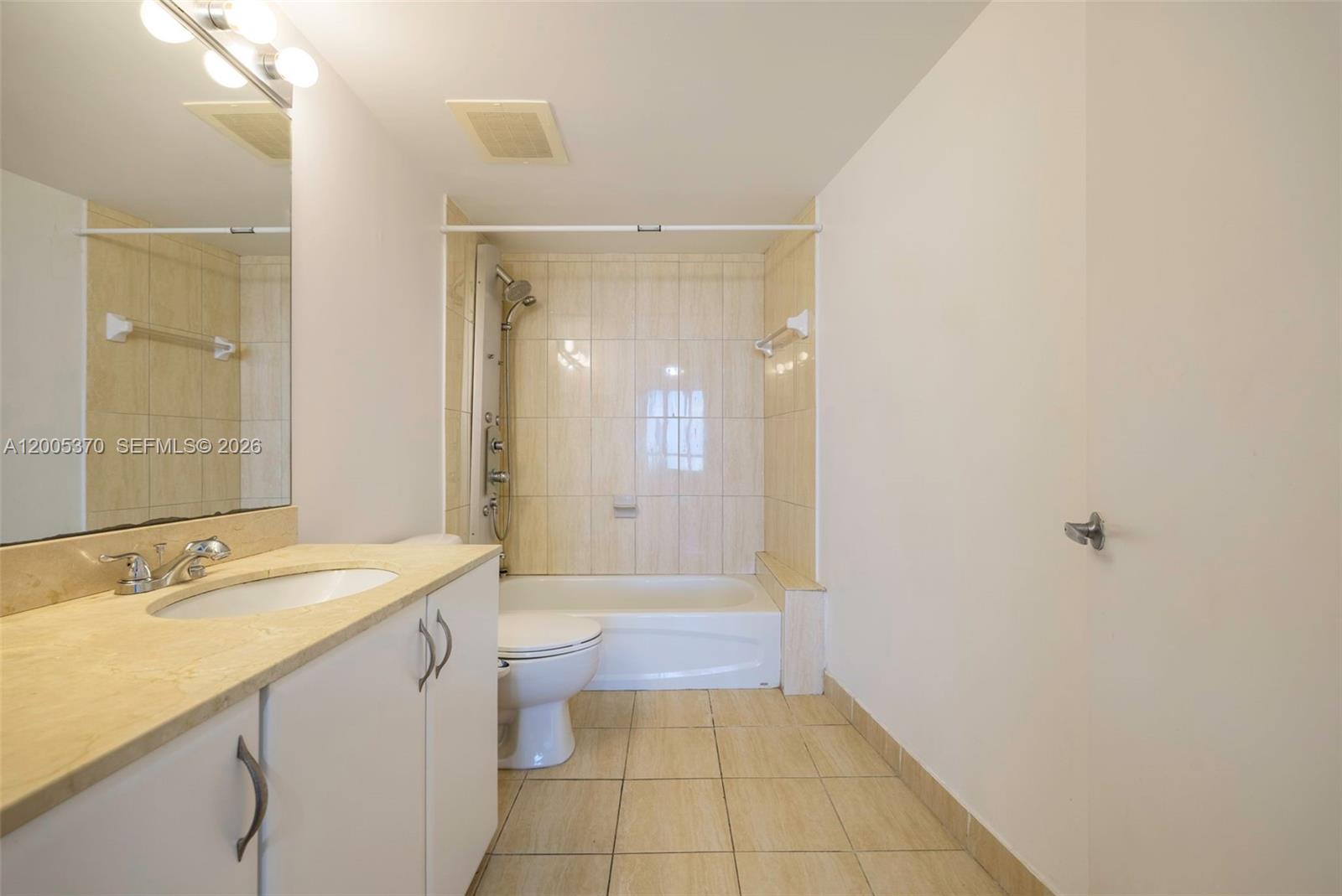 1750 N Bayshore Dr # 3801