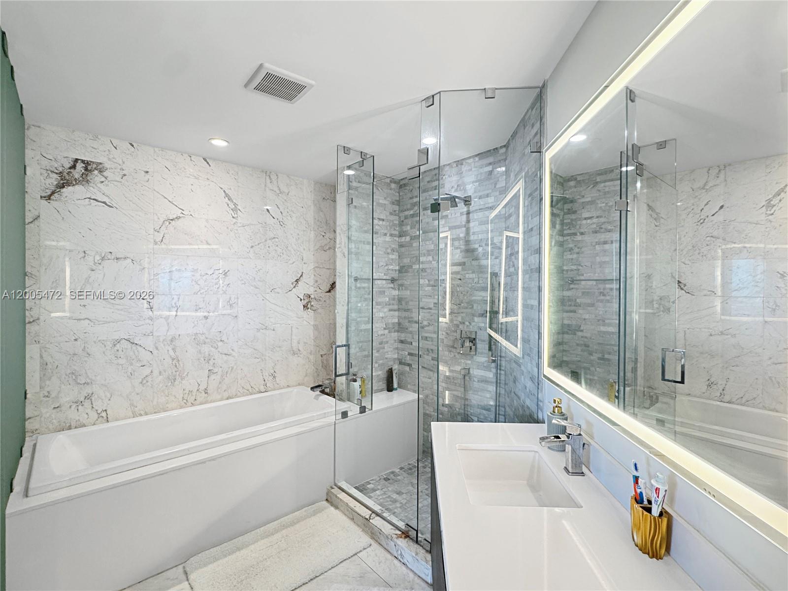 851 NE 1st Ave # 3210