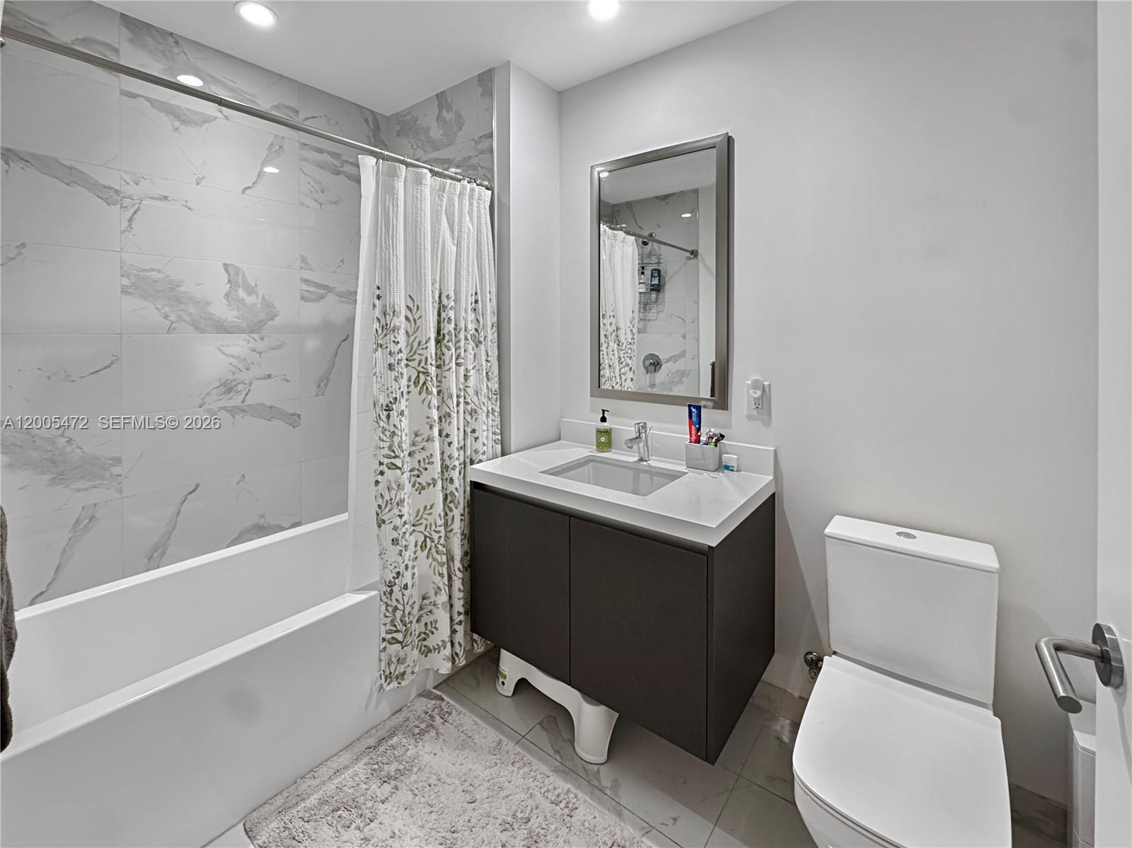 851 NE 1st Ave # 3210