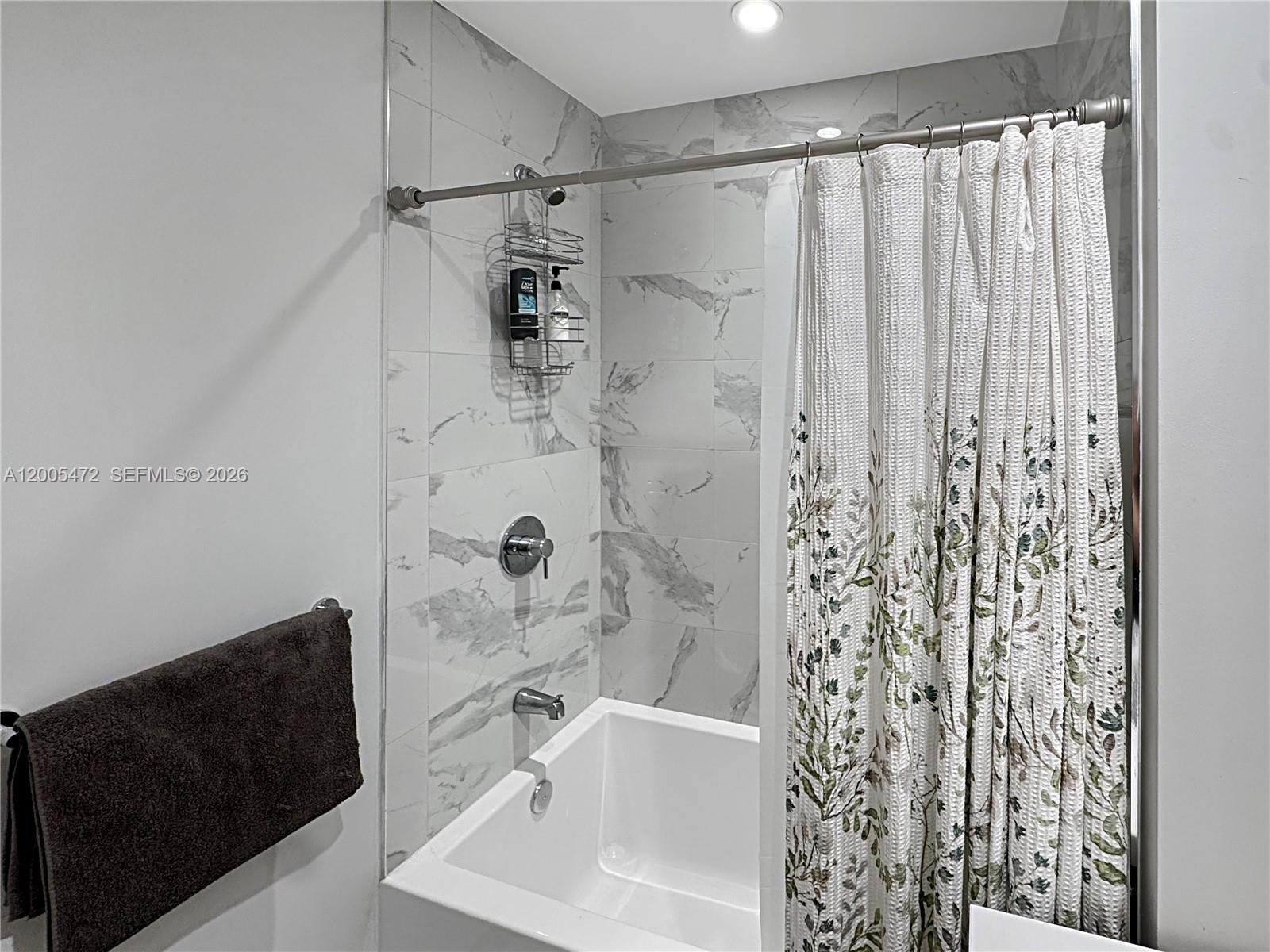 851 NE 1st Ave # 3210