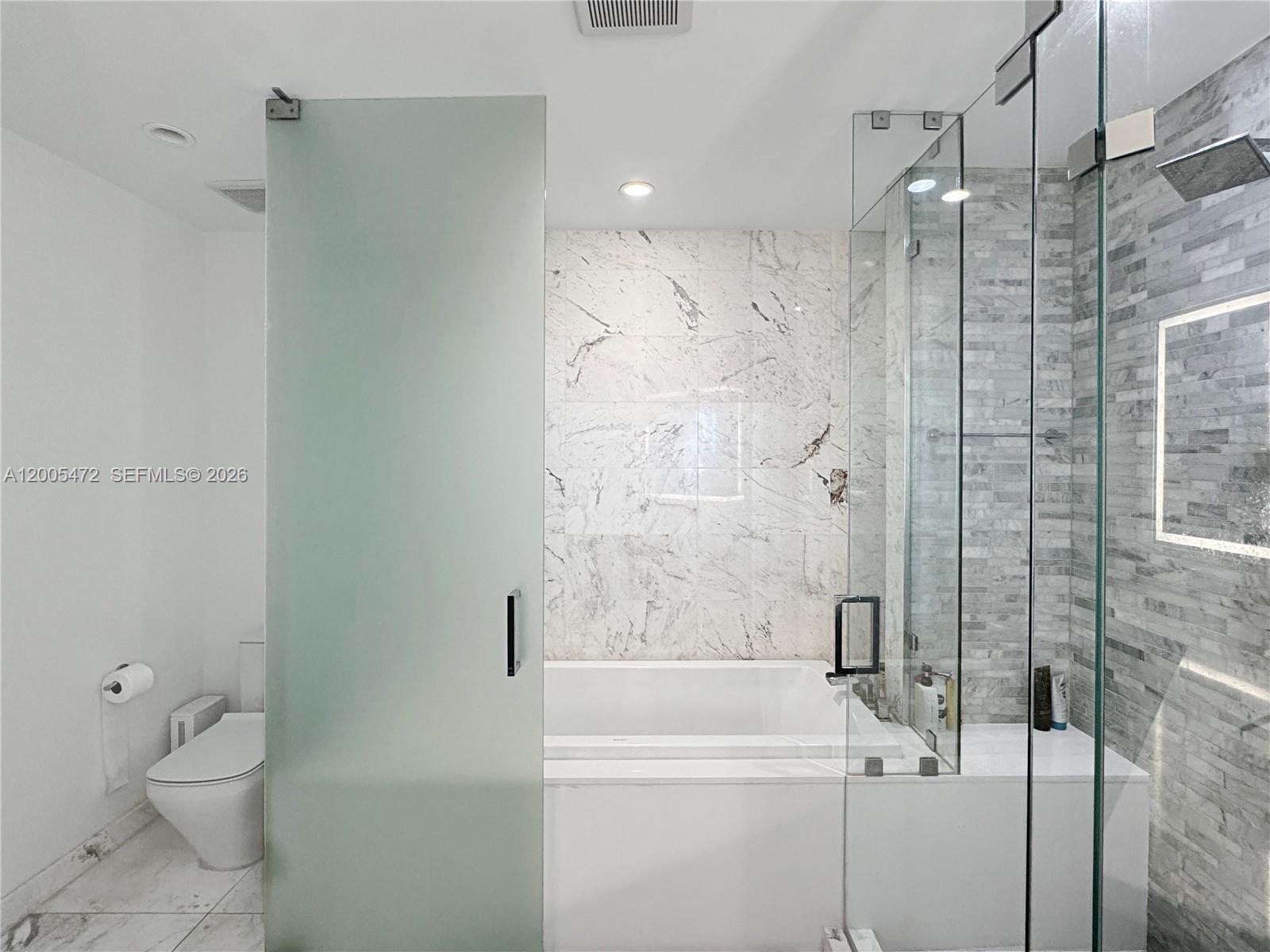 851 NE 1st Ave # 3210
