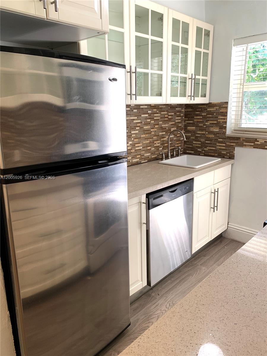 1515 West Ave # 5