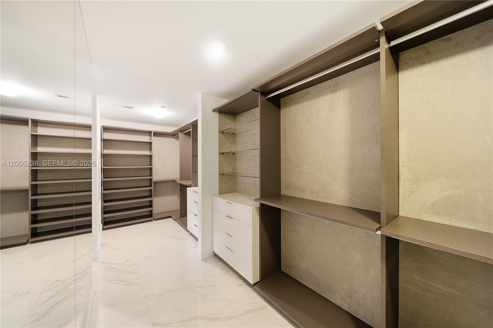 3131 NE 7th Ave Unit: PH5202