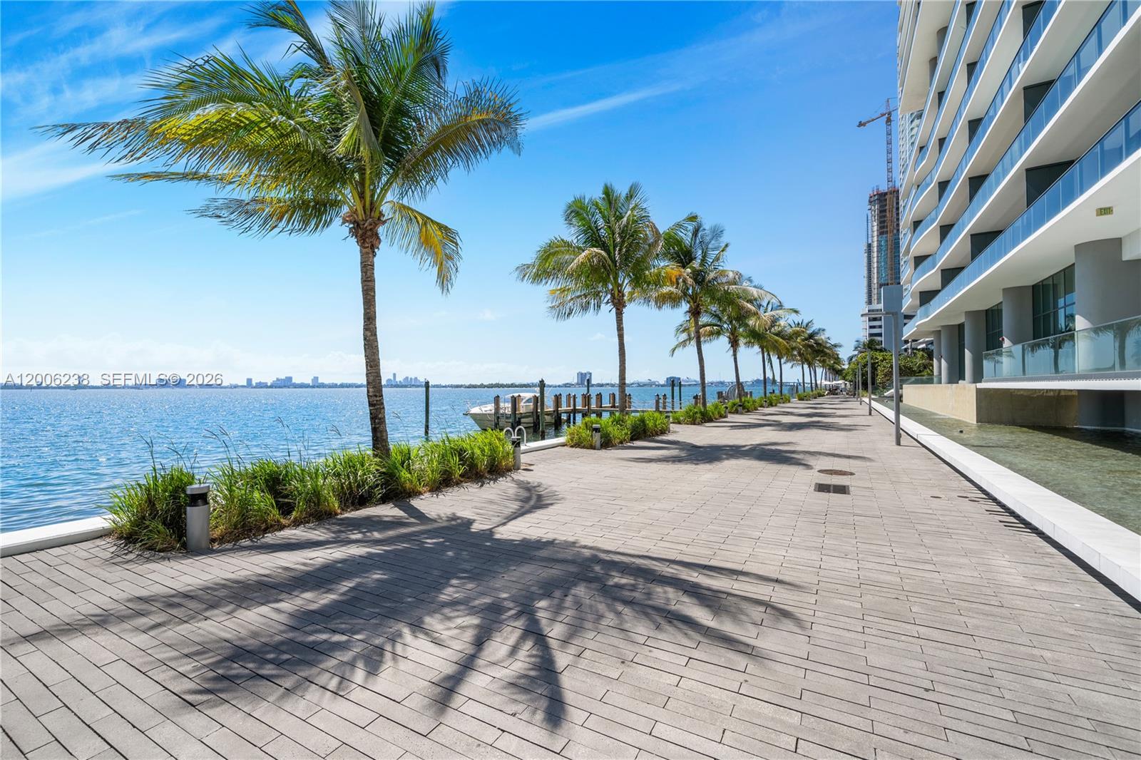 3131 NE 7th Ave Unit: PH5202