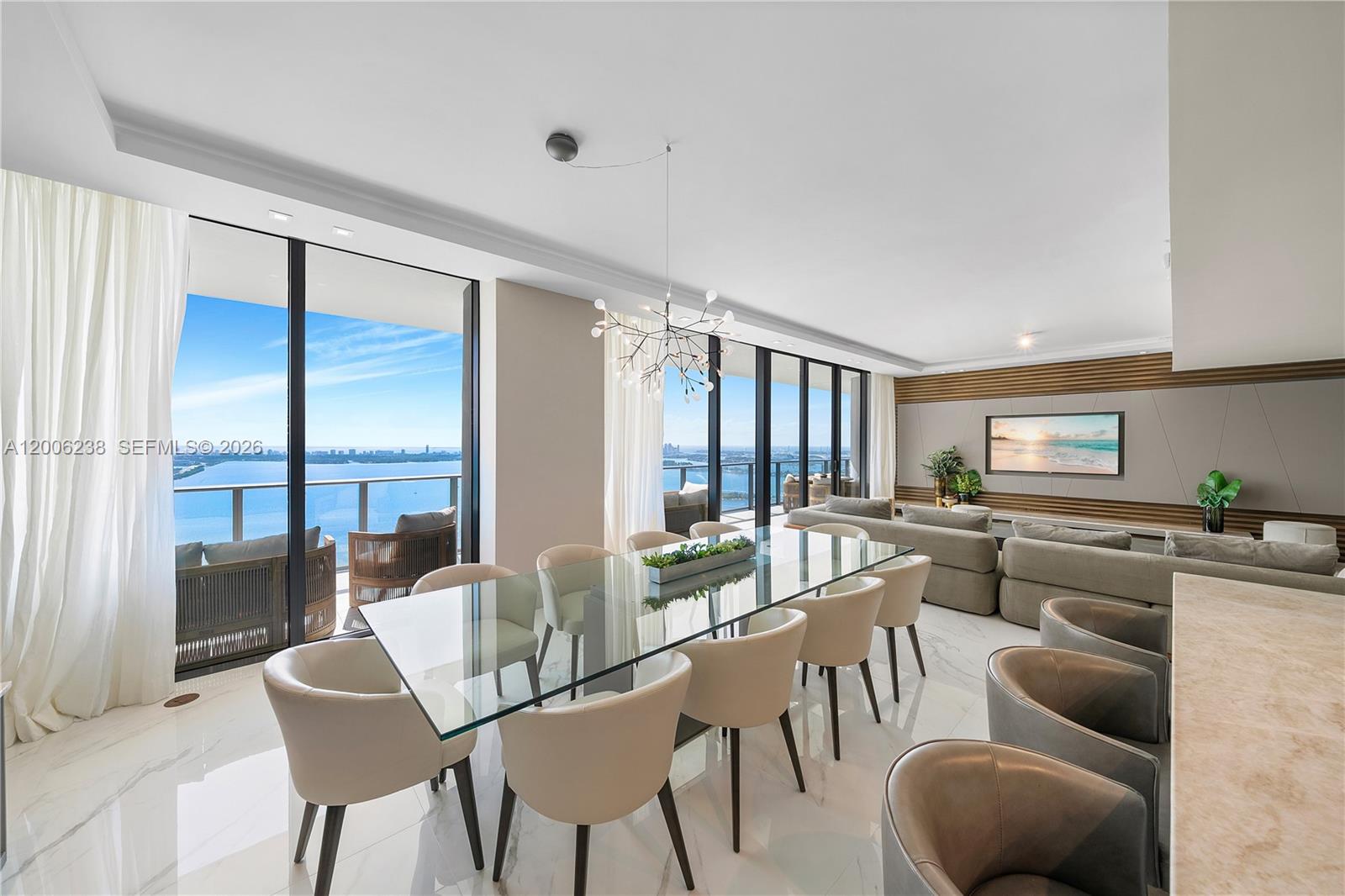 3131 NE 7th Ave Unit: PH5202