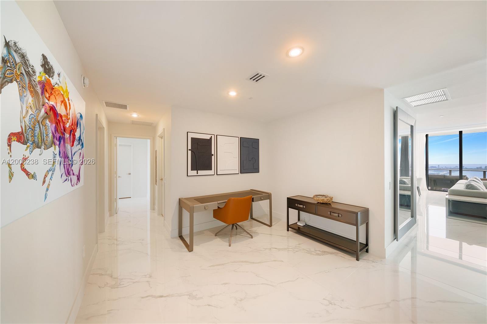 3131 NE 7th Ave Unit: PH5202