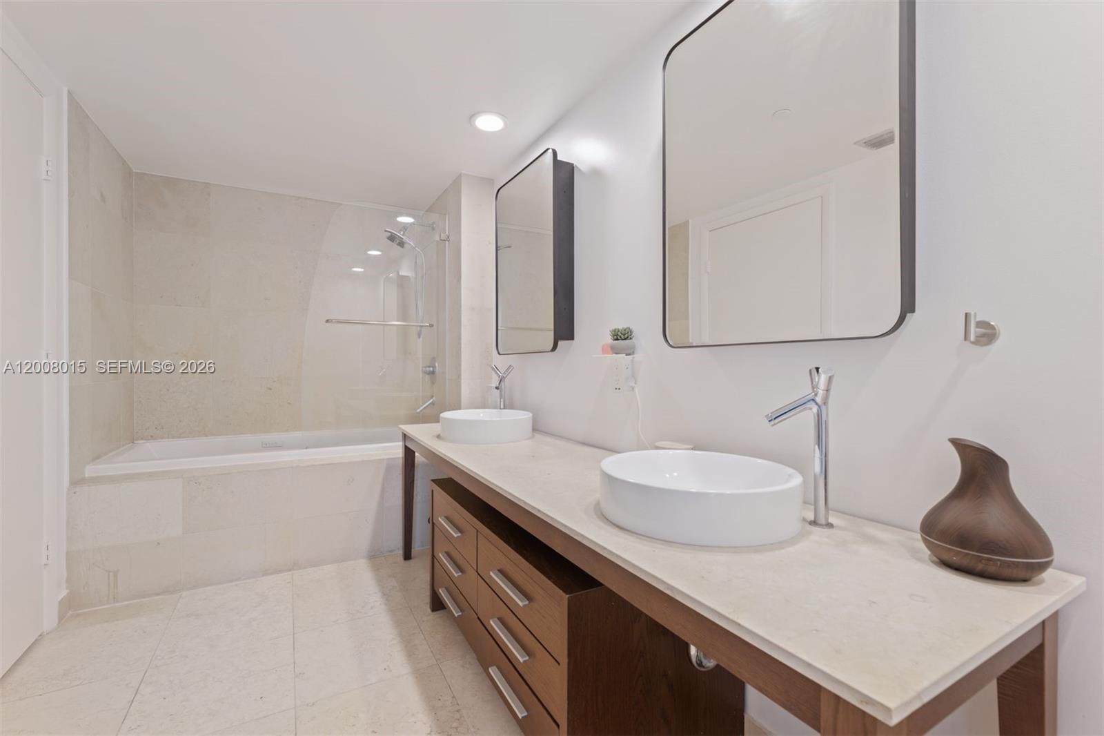 495 Brickell Ave # 3509