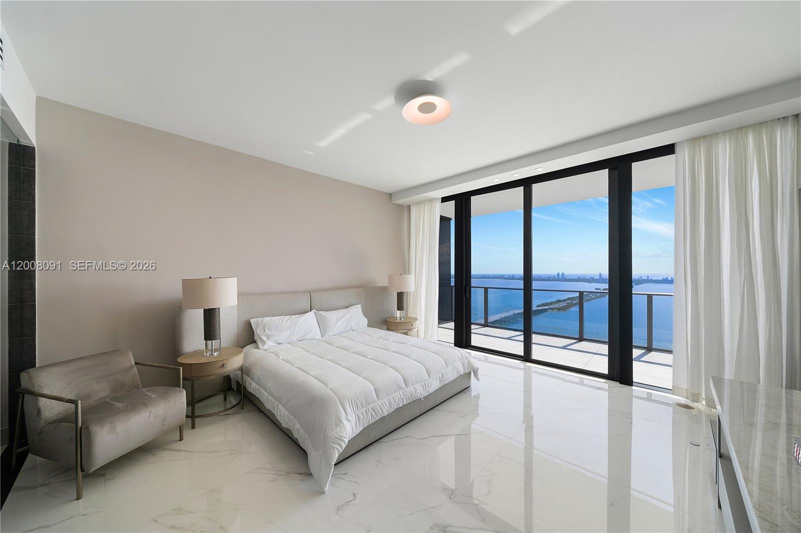 3131 NE 7th Ave Unit: PH5202