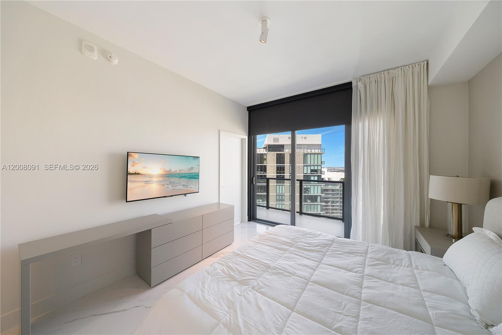 3131 NE 7th Ave Unit: PH5202