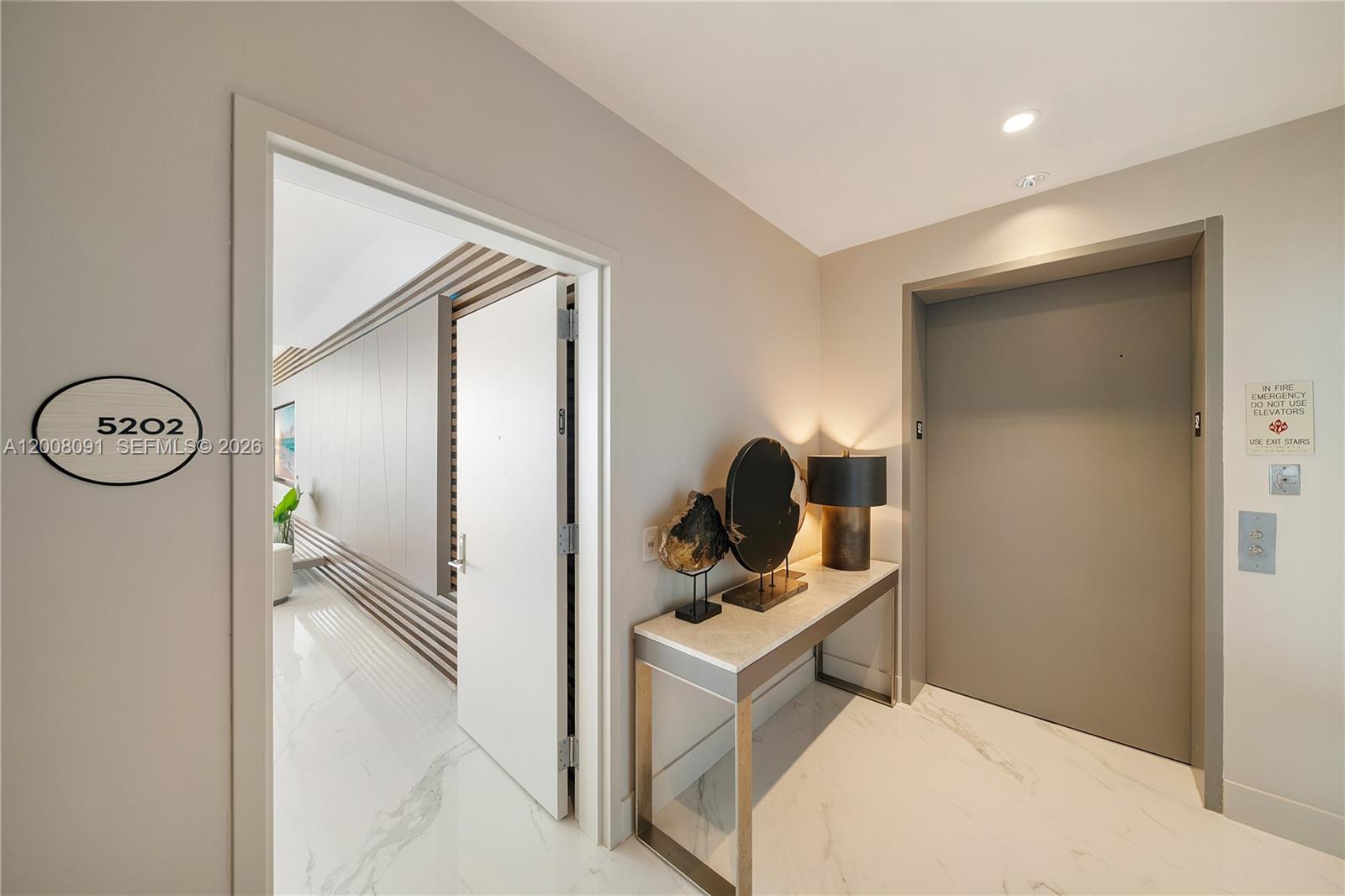 3131 NE 7th Ave Unit: PH5202