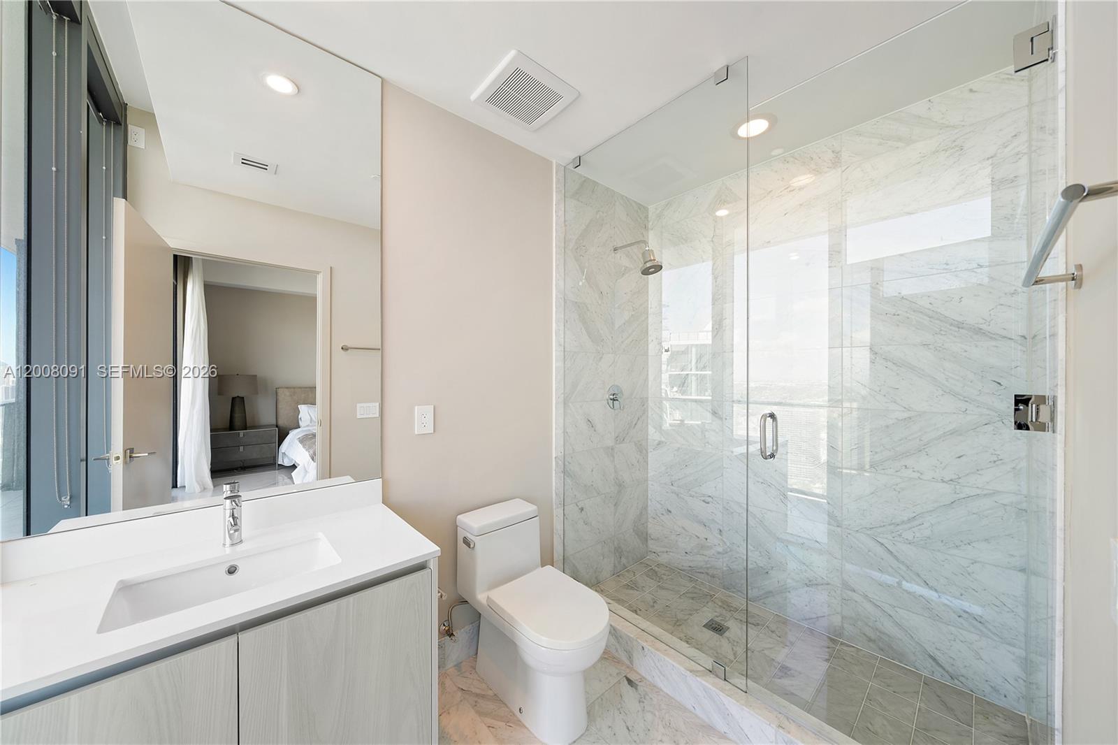 3131 NE 7th Ave Unit: PH5202