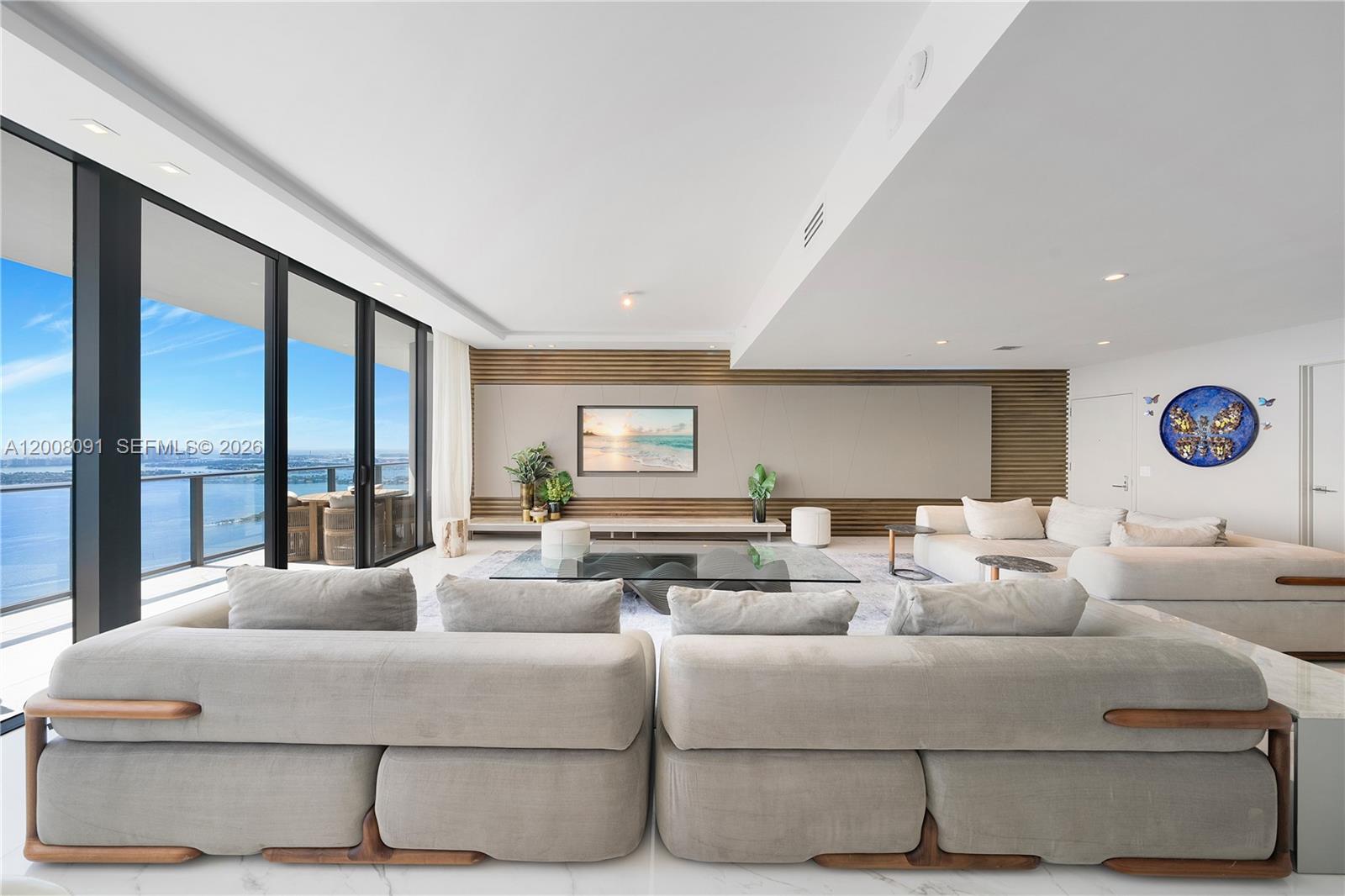 3131 NE 7th Ave Unit: PH5202