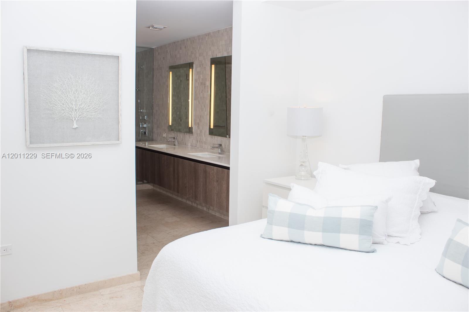 68 SE 6th St # 2209