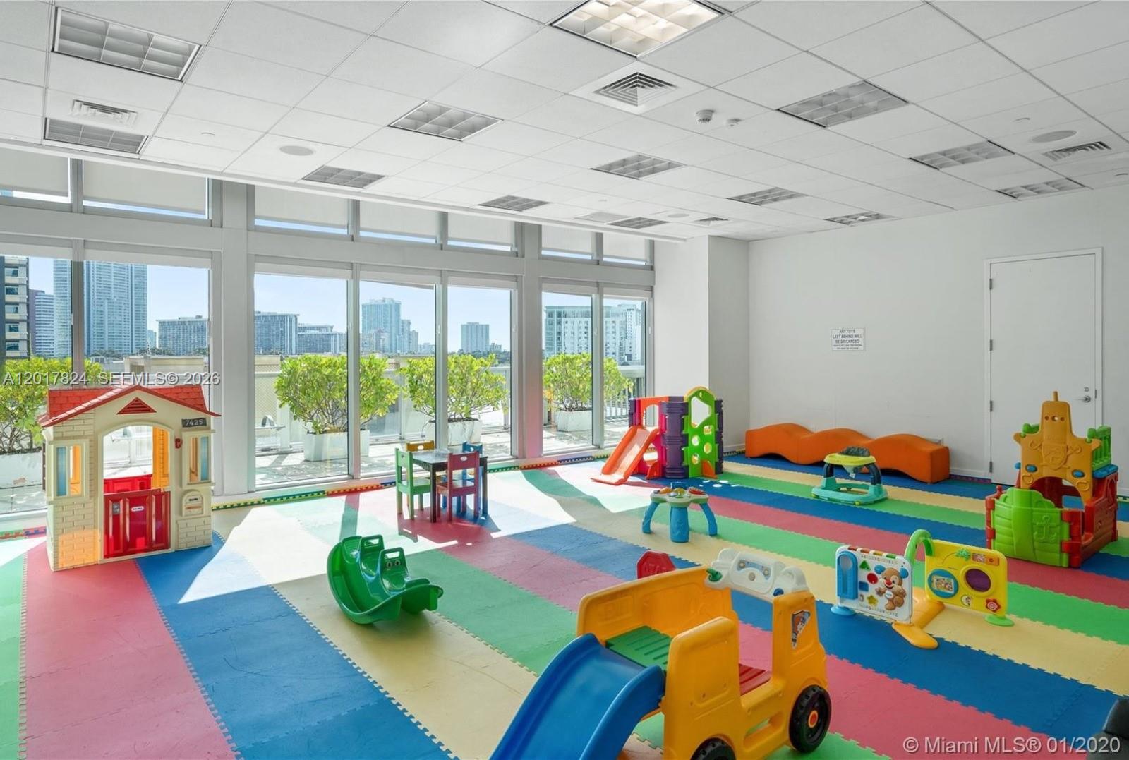 1111 SW 1st Ave Unit: 3524-N